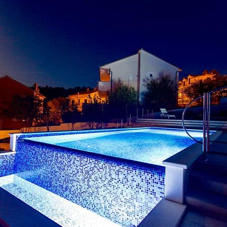 Villa Amica トロギール エクステリア 写真